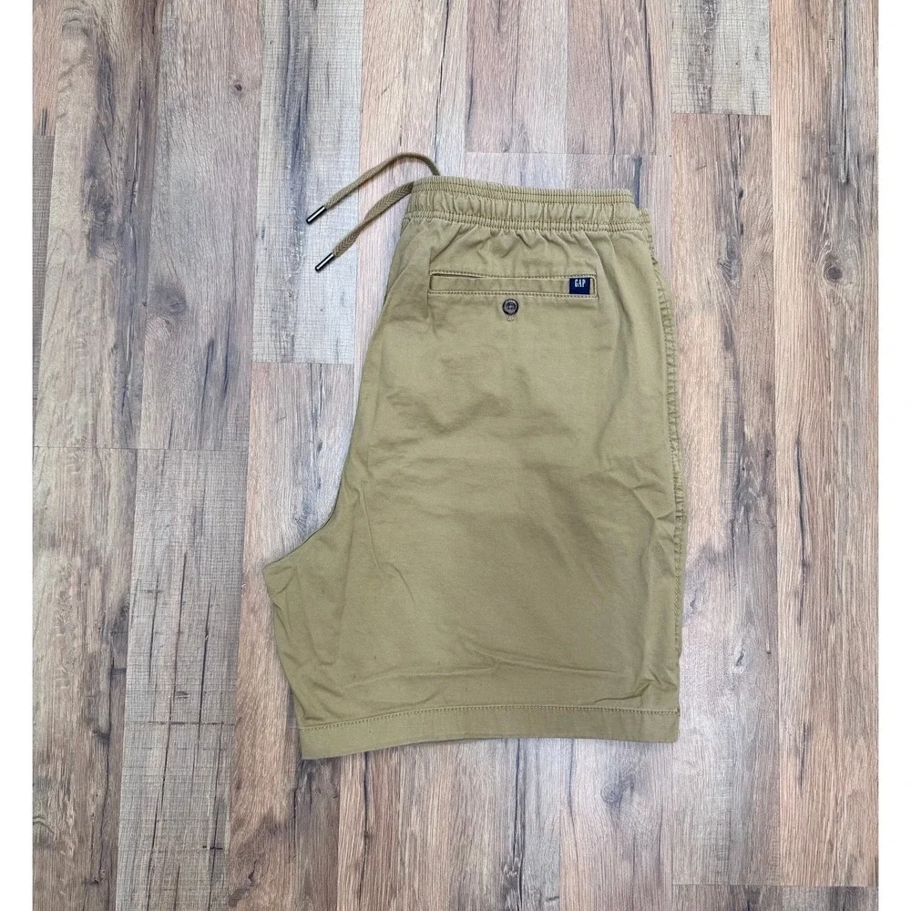 GAP Men's XL Khaki Pull-On Shorts Elastic Waist Drawstring 98% Cotton‎